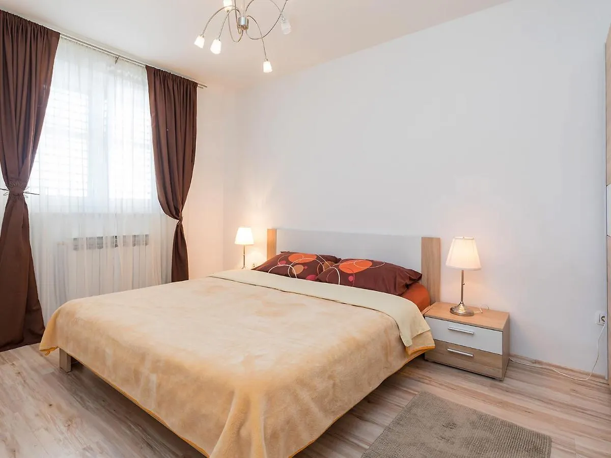 Tasha Apartment Porec