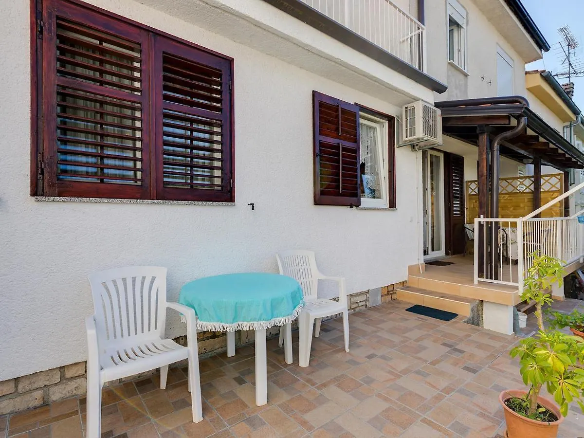 Tasha Apartment Porec